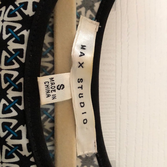 Casual sleeveless dress. - Picture 6 of 6